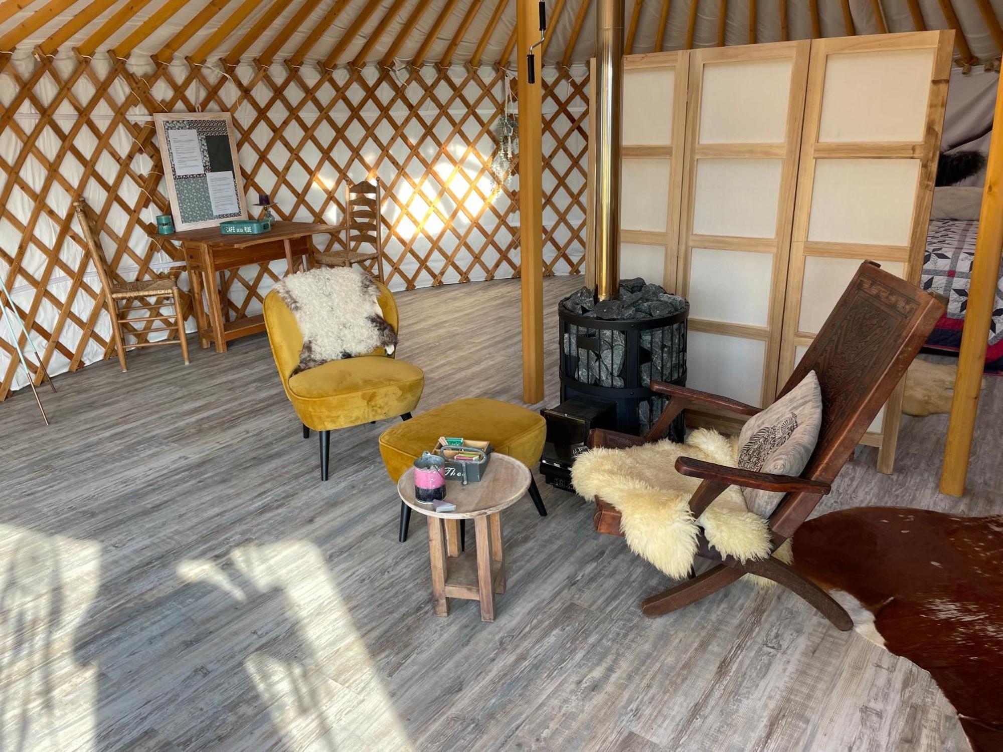 Hotel Luxe Yurt Koudekerke Exterior foto